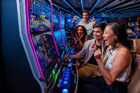 Progressive Jackpot Slot ဂိမ်း ကြီးမားသောဆုငွေပြနေသောမြင်ကွင်း